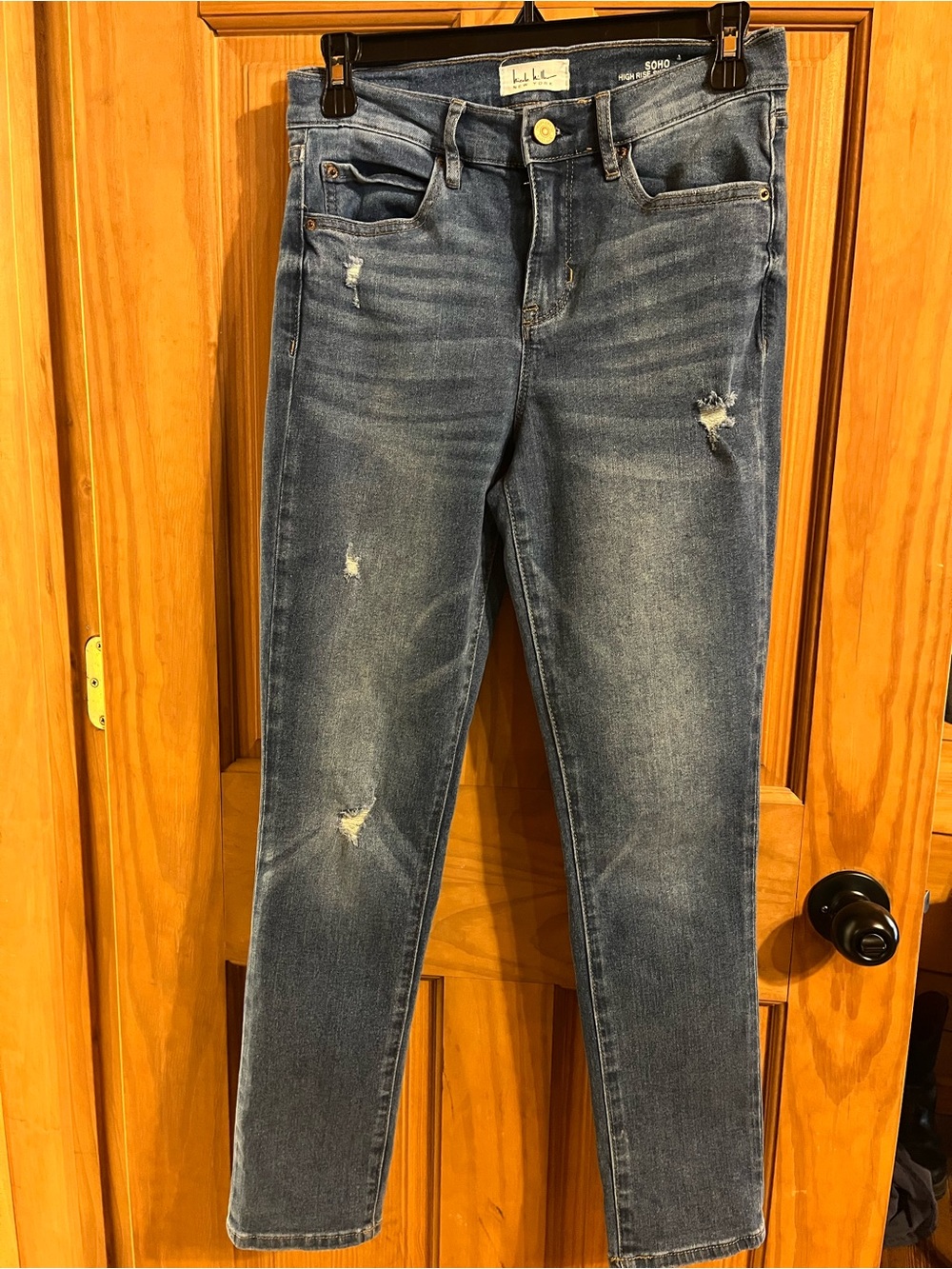 Nicole Miller Skinny Jeans in Faded Blue with Light Distressing